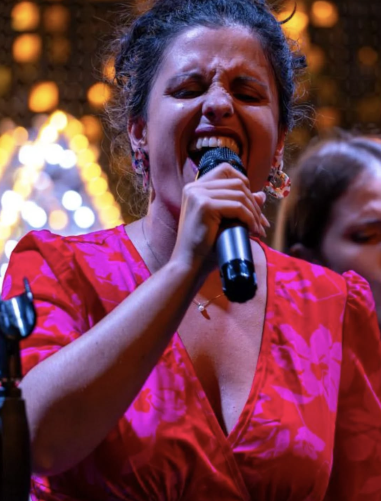 Girl from absolute music school singing